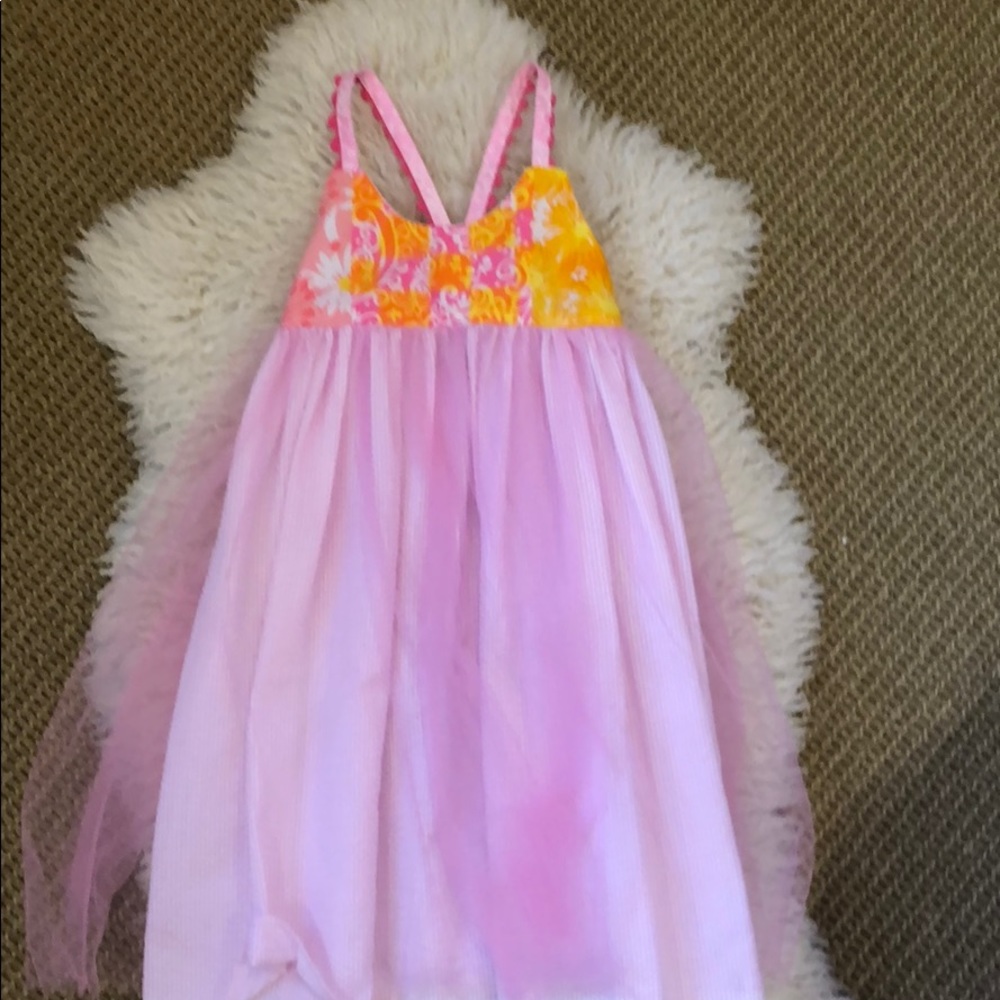Girls dress